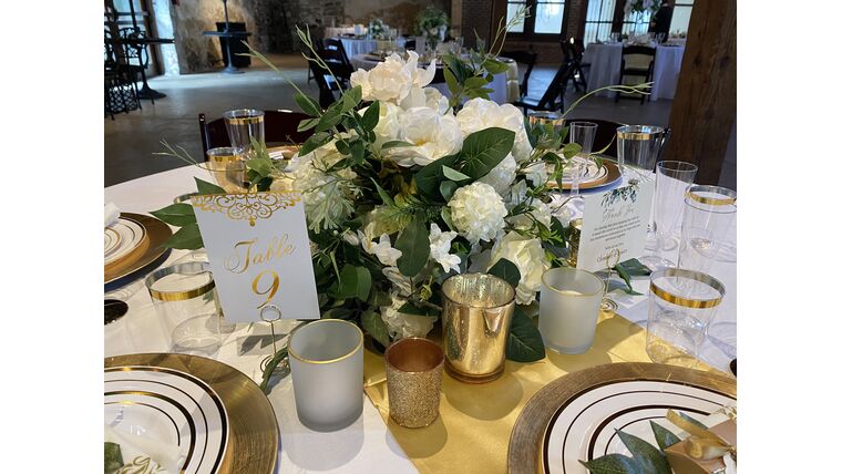 Short Floral centerpiece Centerpieces rental for events in Atlanta