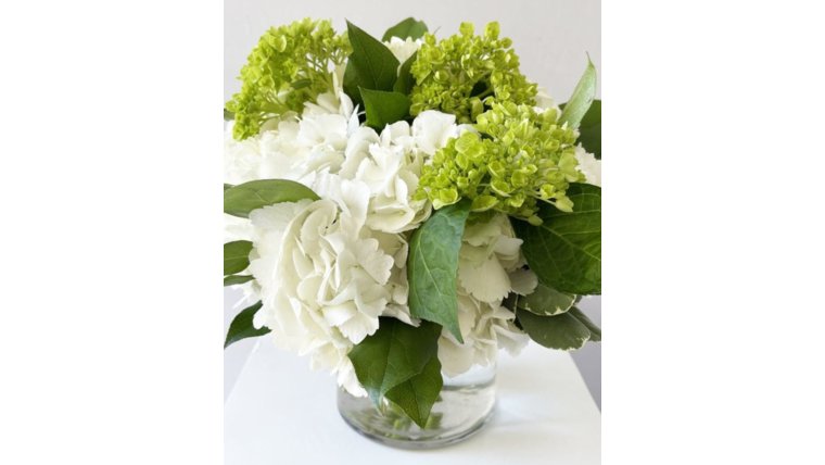 Small/Short Floral Arrangement Centerpieces rental for events in Atlanta