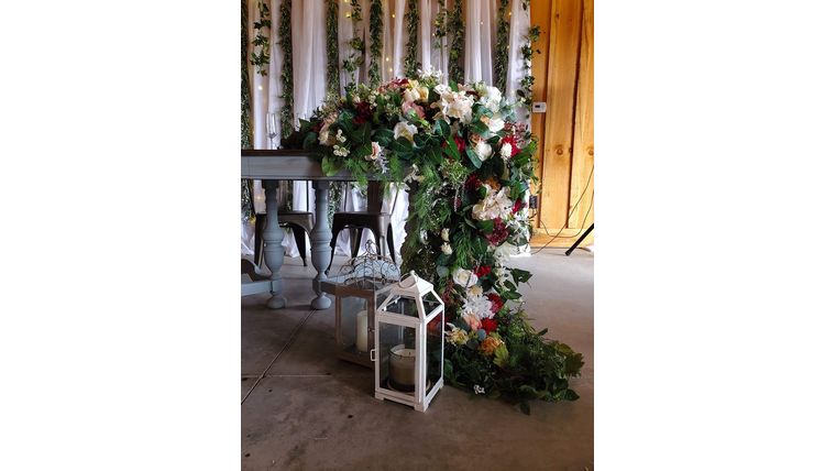 Flower Table Arrangement Stems rental for events in Atlanta